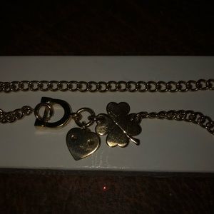 Juicy Couture 18 in gold necklace